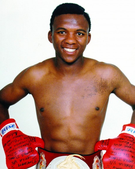Dingaan Thobela WBO Lightweight Champion 22 September 1990