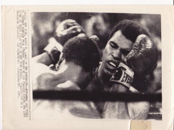 Frazier Beats Ali (Wirephoto)