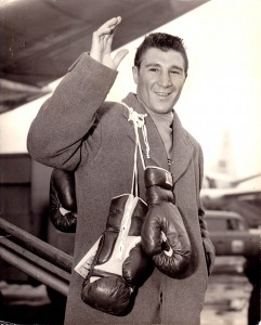 Willie Toweel prepares for Cuban- wire photo - African Ring