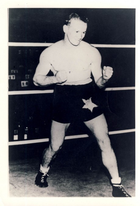Alan Westbury boxed 1935-1946 bouts 127